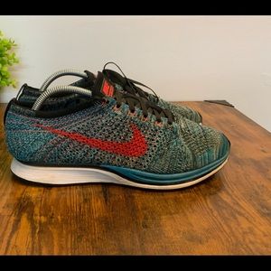Nike Flyknit Racers size 10